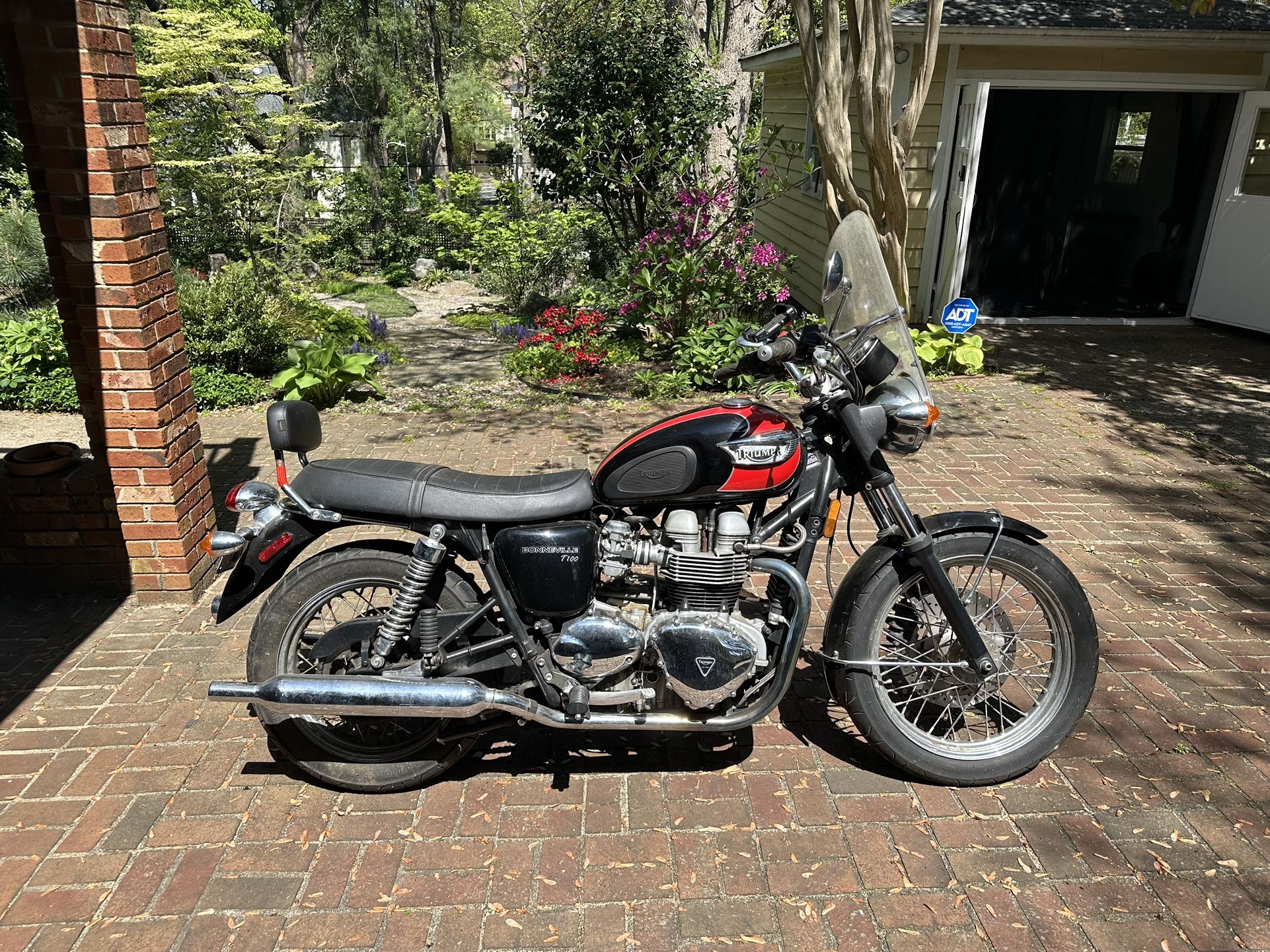 2005 Triumph Bonneville T100