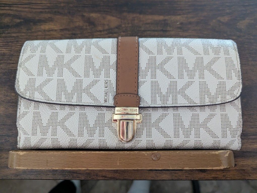 Michael Kors Wallet Woman's