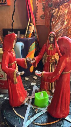 Santa Muerte triada