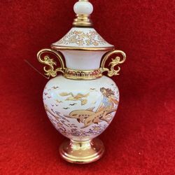 Vintage White Made In Greece Greek 24k Gold Ceramic Oil/Perfume Collectible Read Description 