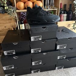 Jordan 4s Black Cats 
