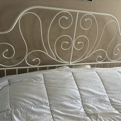 Queen Metal bed frame