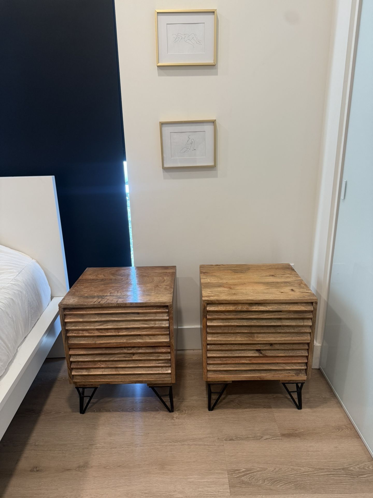 Wood Fluted Bedside Tables SET
