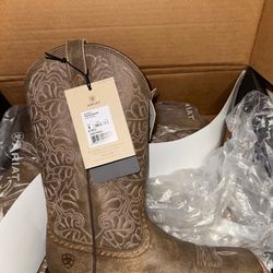 Ariat Women’s Round Up Remuda Western Boots Brown Bomber Sz 8 B Wide Square NEW