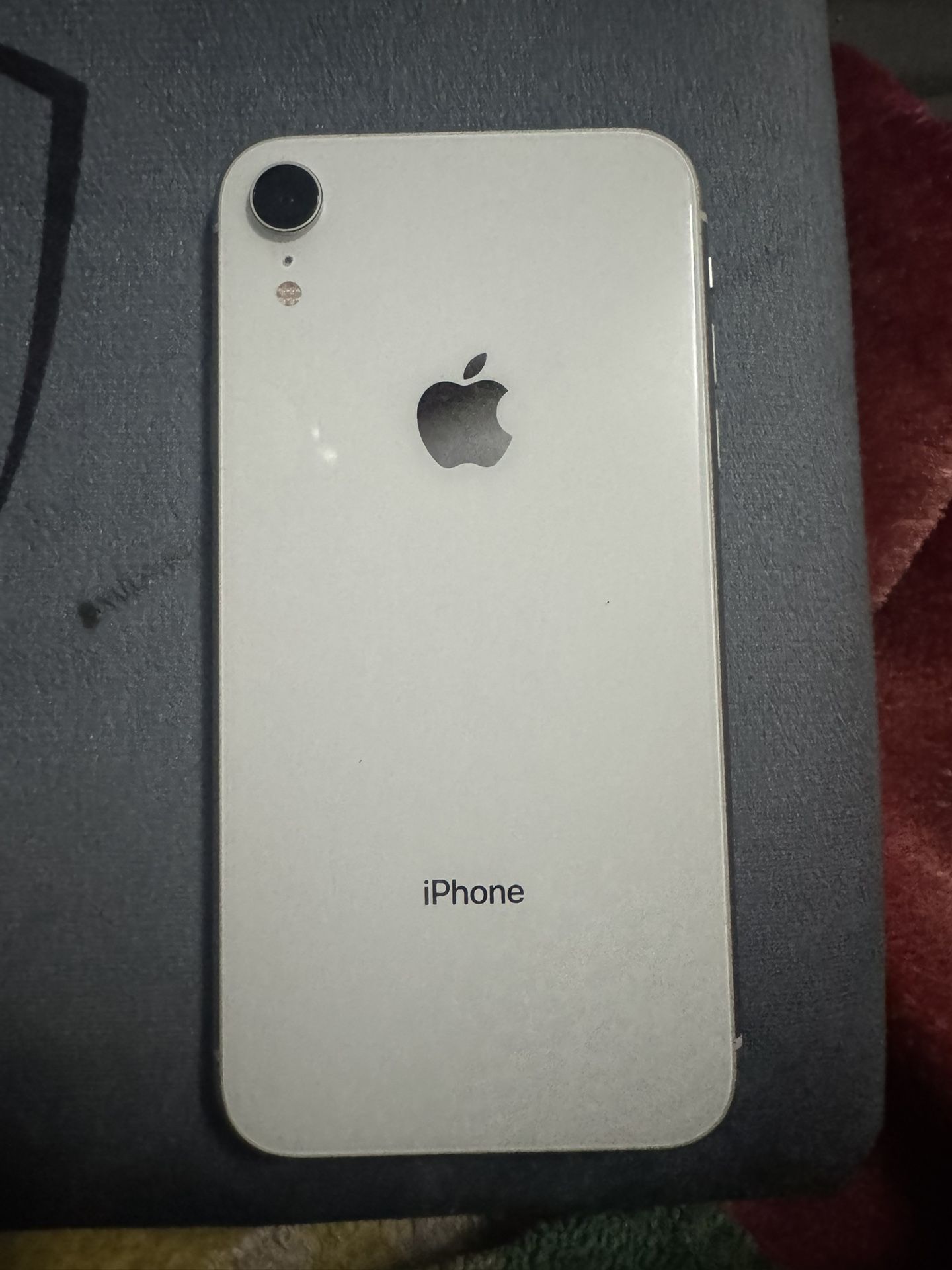 iPhone XR