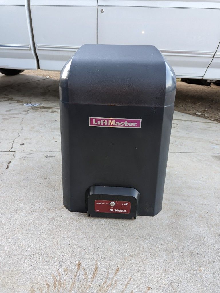 LiftMaster Complete Sliding Gate Opener Sl3000ul for Sale in Mission