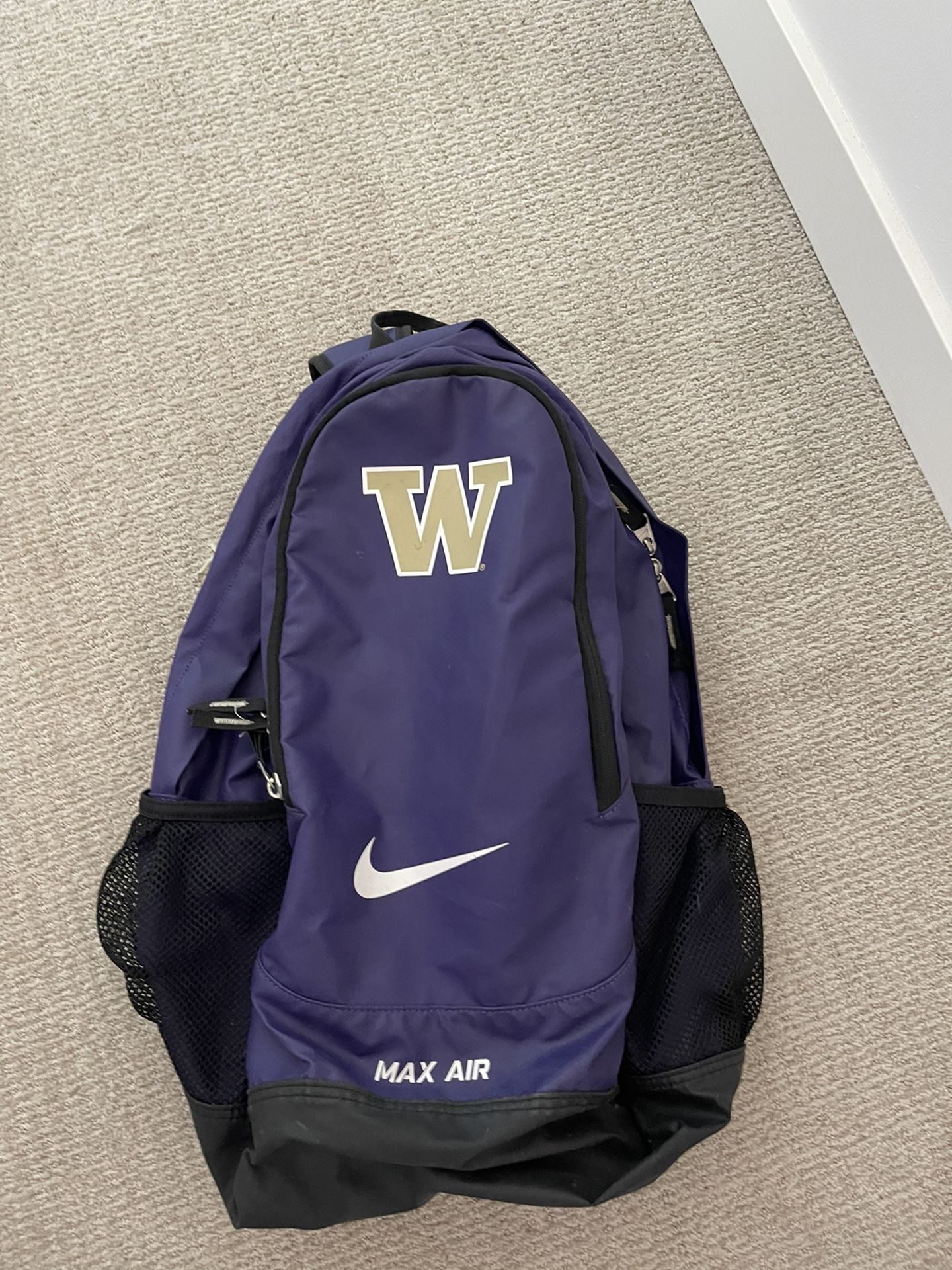 Sport Pebish Enten UW Nike Backpack for Sale in Seattle, WA - OfferUp