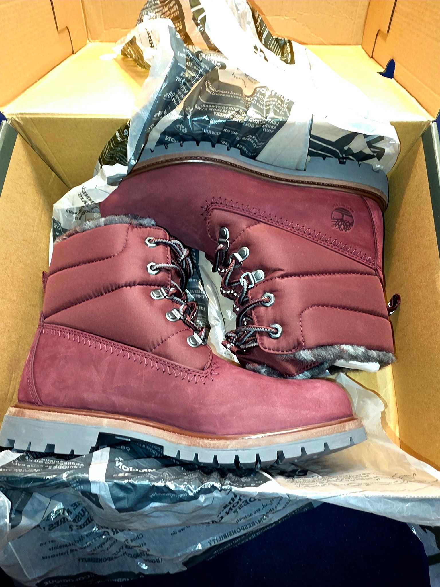 🔥 NEW Timberland Women’s Winter Boots – Waterproof & Insulated – Size 8.5