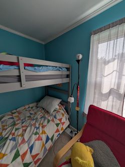 2 level bed