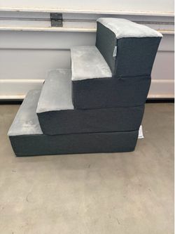 Pet steps