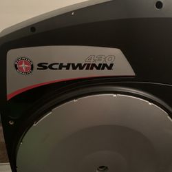Schwinn 420 Elliptical- Not Functional 