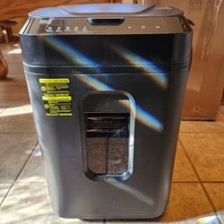 LARGE OFFICE SHREDDER - Amazon Basics 150 Sheet Autofeed Micro Cut Paper Credit Card Shredder for Security, Black
