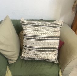 URBAN86 Throw Pillow (28x28)