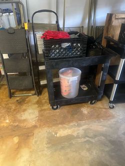 Heavy-Duty Commercial Utility / Bus Cart – $95