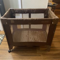 Portable Crib 