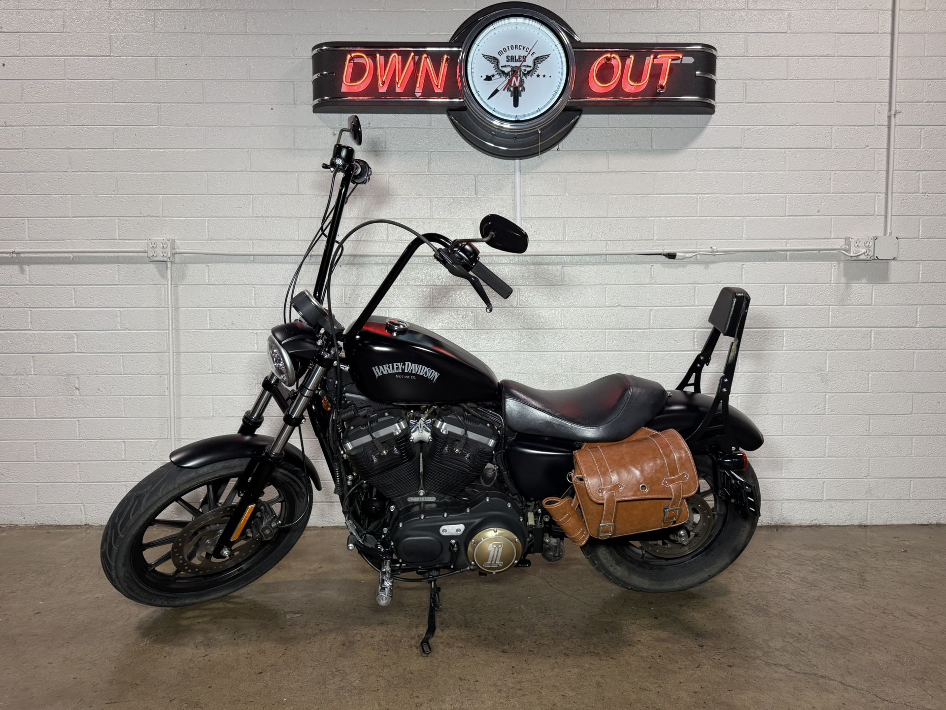 2015 Harley Davidson Sportster Iron XL883N
