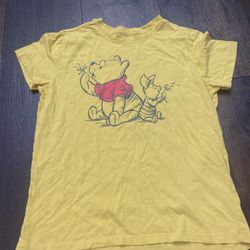 Womans Disney Winnie The Pooh Shirt Size Small #19