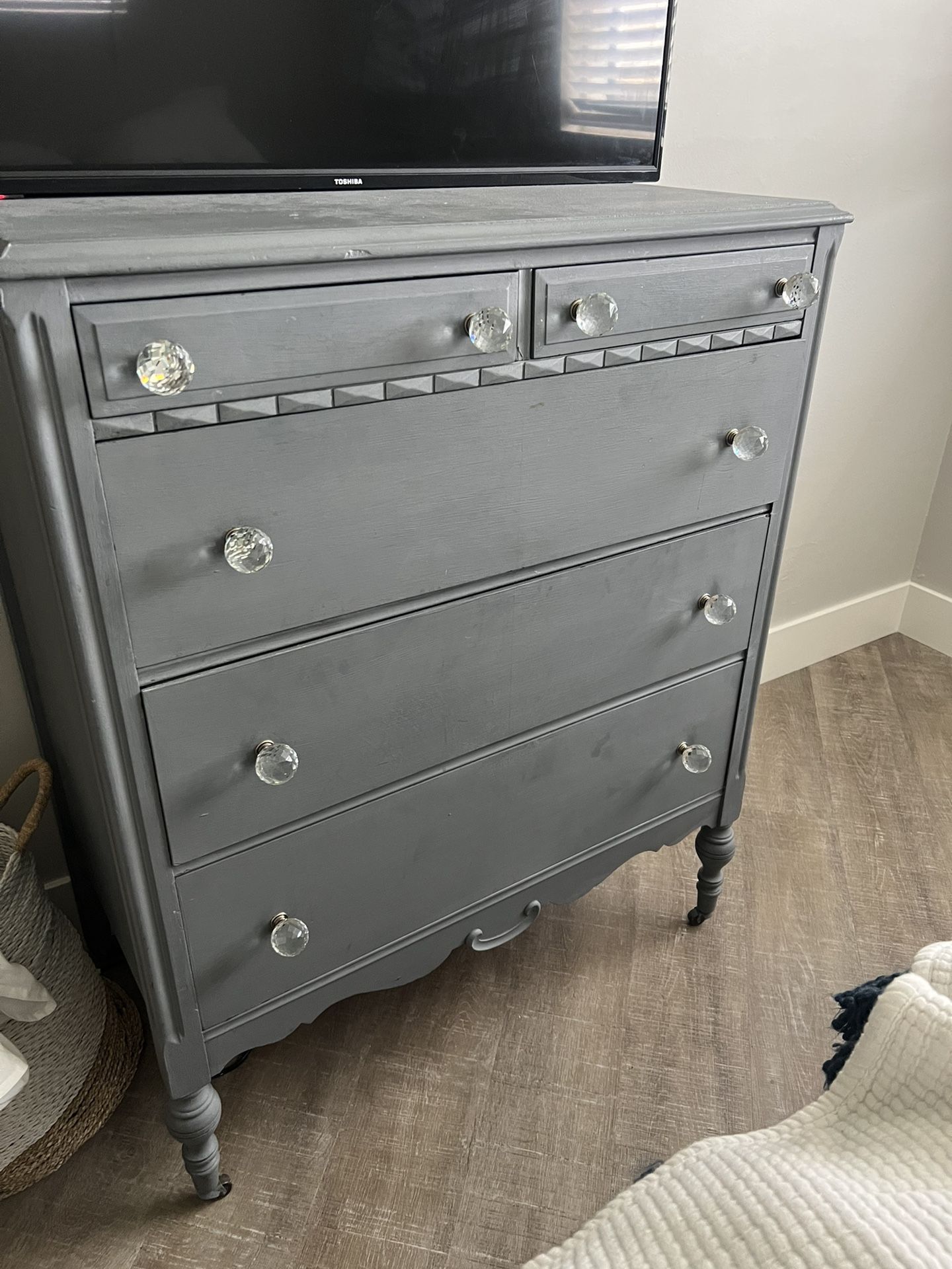 Vintage Dresser- Light Gray