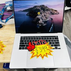 MacBook Pro 16 Inch 16GB Ram 512gb