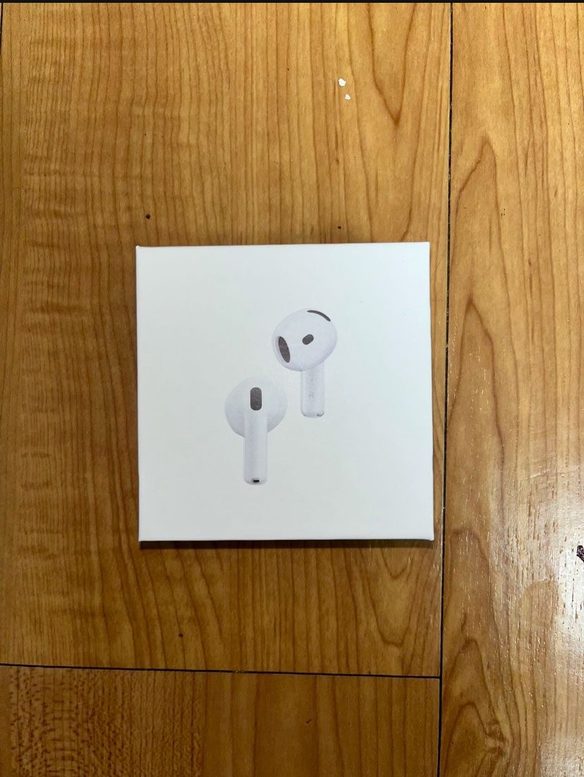Airpods 4 with active noise cancellation