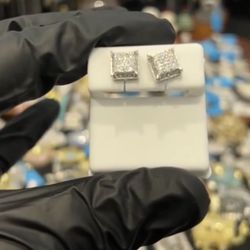 925 Sterling Silver Princess-Cut Round Moissanite Stud Earrings