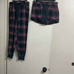 Hollister sleep small size short and matching Hollister xs sleep pant like new 