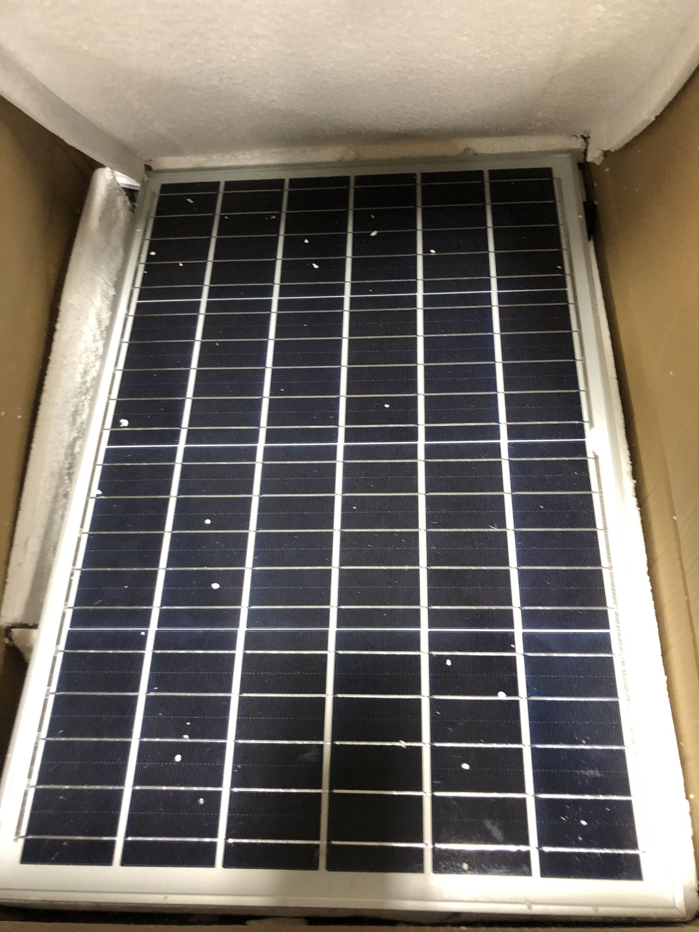300W LED Solar Street Light, Outdoor Dusk to Dawn Flood Light with Remote Control, Waterproof, Ideal for Parking Lot, Stadium, Yard, Garage and Garden