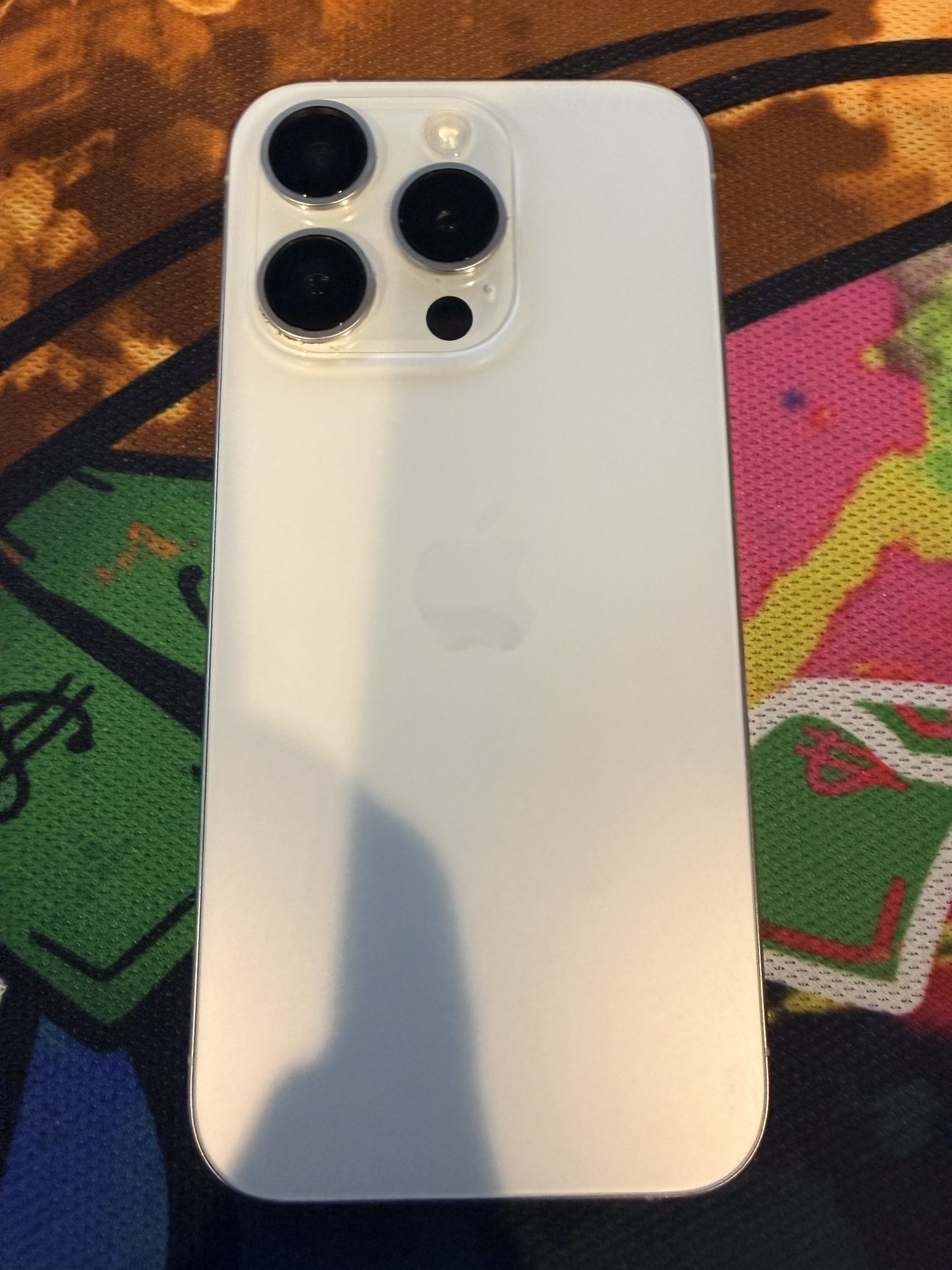 iPhone 15 Pro 128gb White