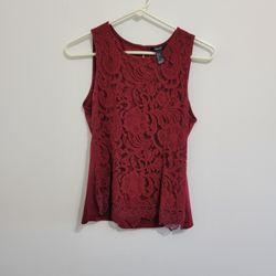 Red Fitted Sleeveless Blouse - Size L