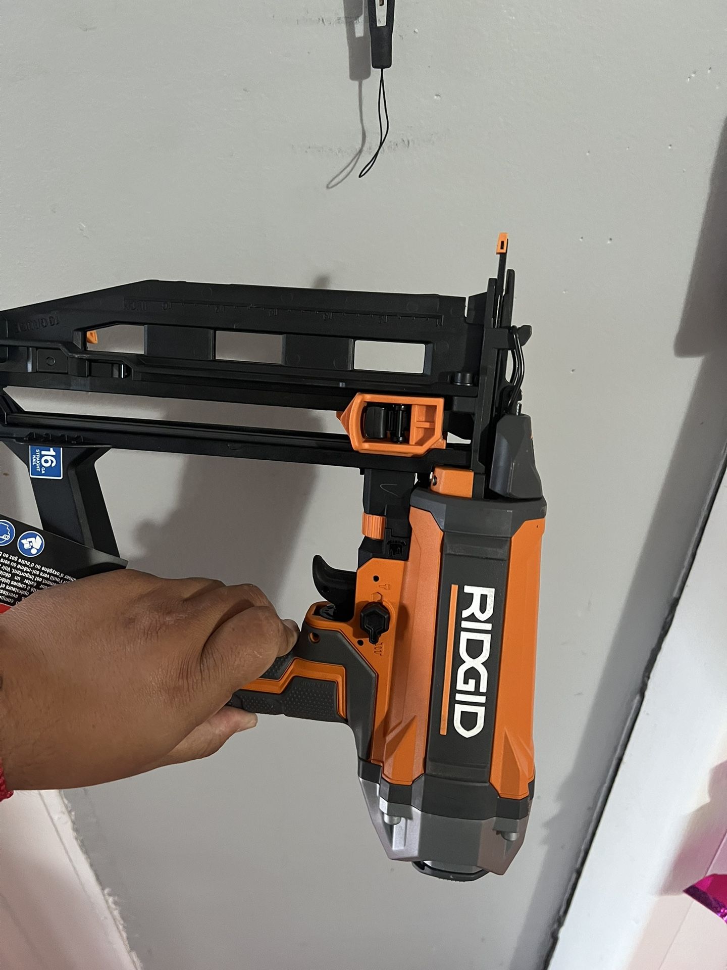 RIDGID 16 Gauge Finish Nailer