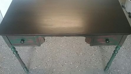 Desk with stress finish.