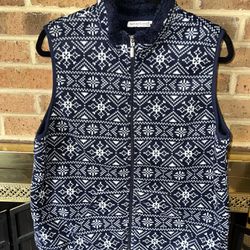 Ladies Hasting & Smith Petites soft navy vest with winter pattern petite large