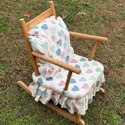Vintage Wood Kids Rocking Chair With Heart Patterned Cushion Set