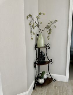 Corner Display Table