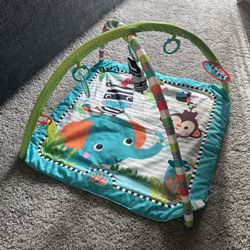 Bright Starts Zig Zag Safari Activity Gym And play Mot With Toys For Newborns And Up NEW