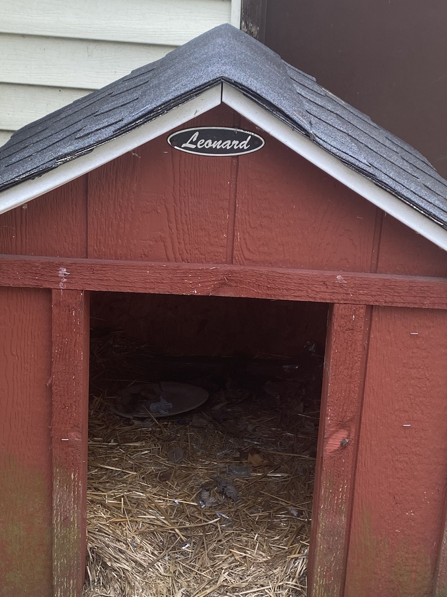 Leonard Dog House