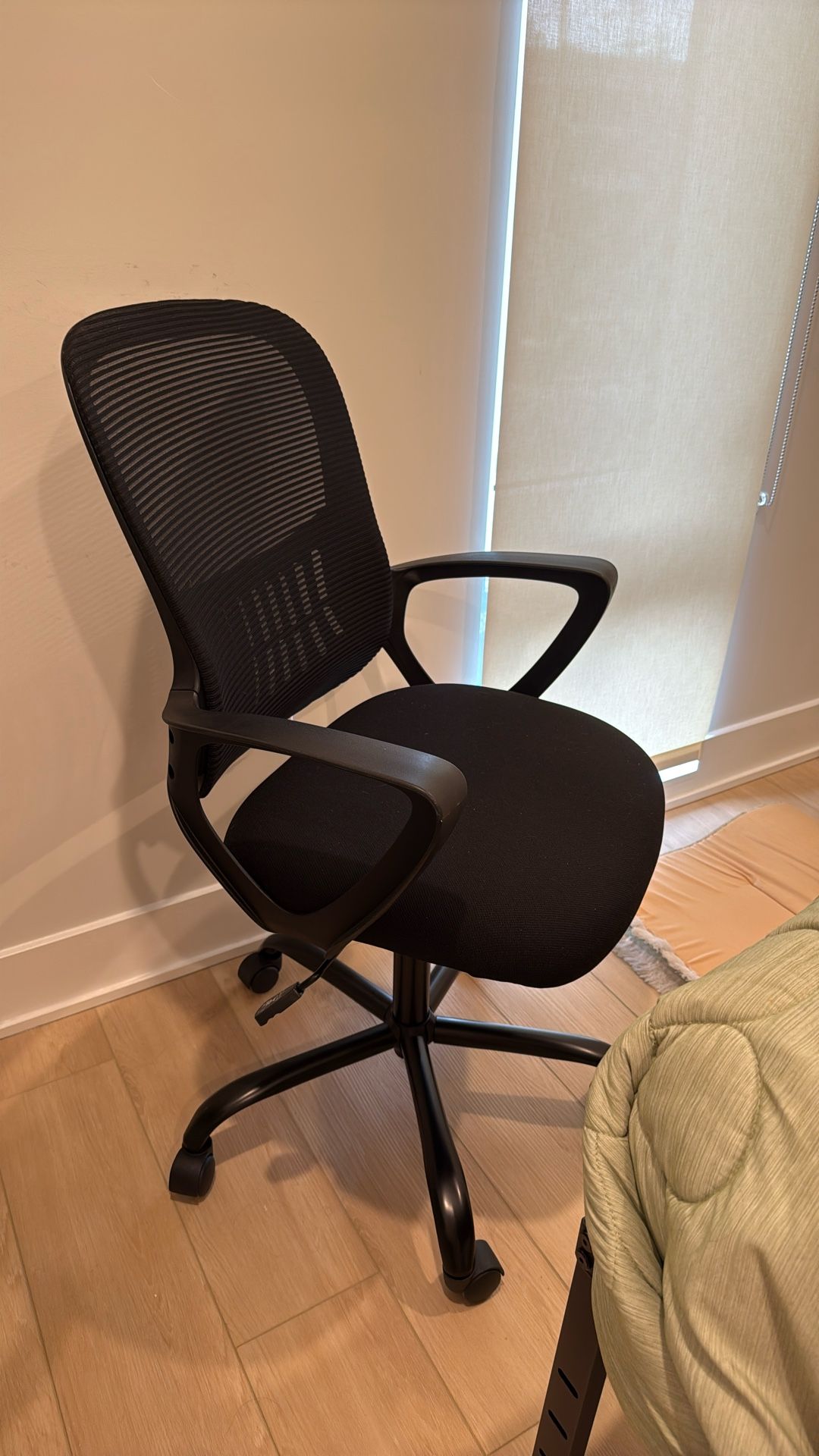 Rolling Desk Chair