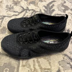 Skechers Sneakers Slid On Black Women’s 6.5 Wide, Fit Air Cooled Memory Foam