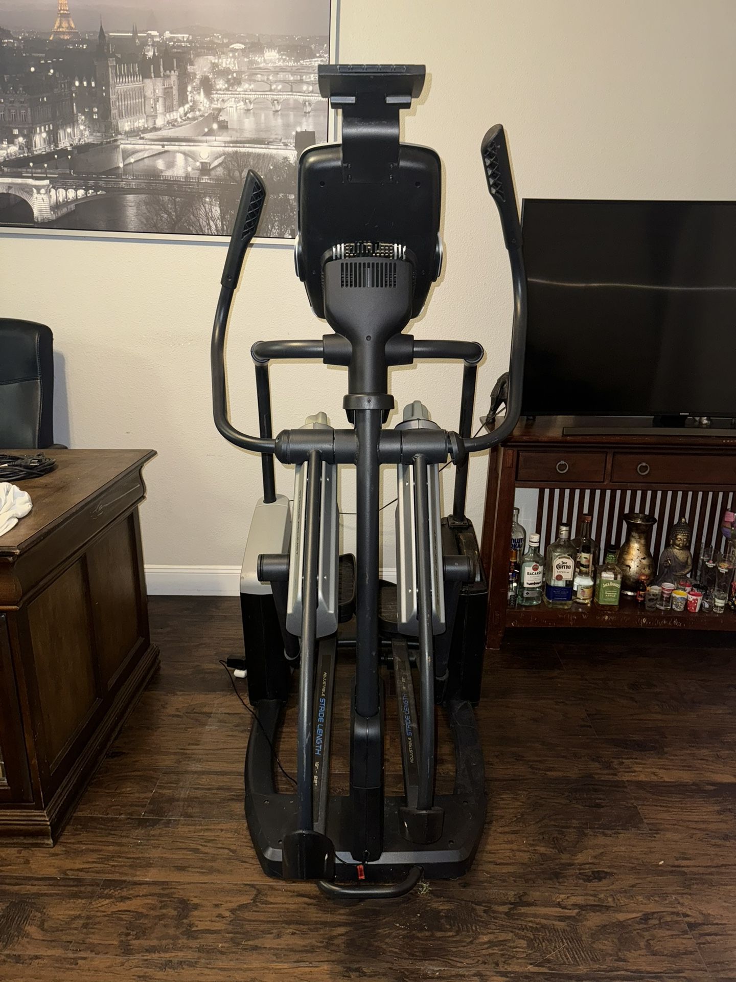 NordicTrack A.C.T. Commercial 10 Elliptical