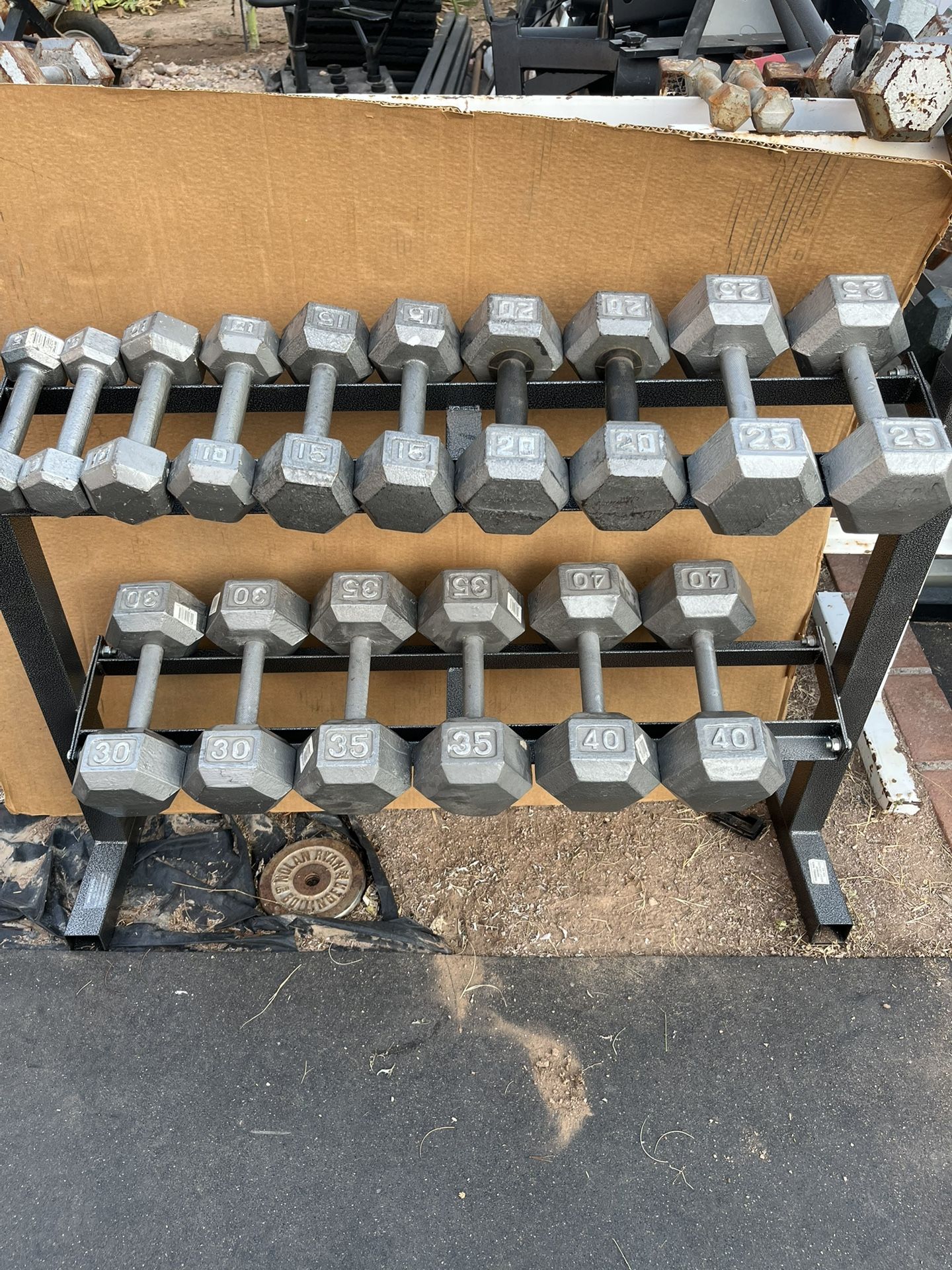 5-40lb Hex Iron Dumbbell Set With Rack