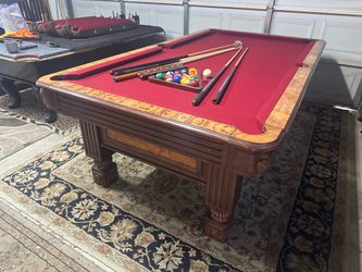 Elegant 8’ Billiard Pool Table - Brand New Felt - Can Deliver!