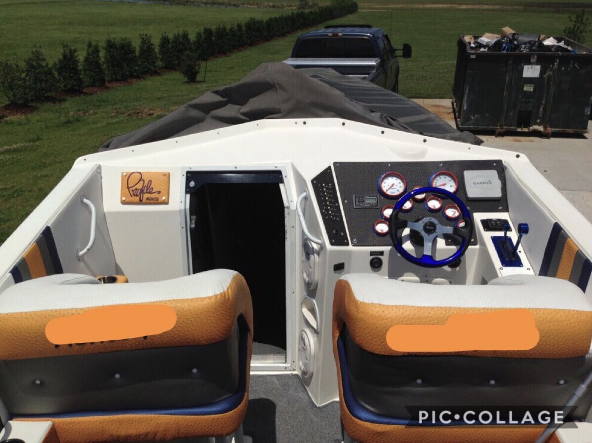29 ft Profile Performance Boat 502 Mercruiser w/Trailer