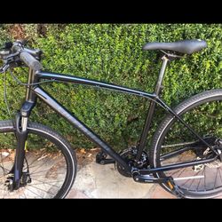 Specialized Crosstrail Beautiful Showroom Condition Disc Brakes 