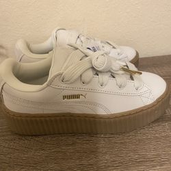 Puma Shoes Cream/Tan Size 6