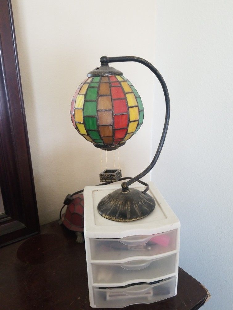 Stained Glass Tiffany Style Hot Air Balloon Lamp
