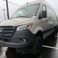 2024 Mercedes-Benz Sprinter