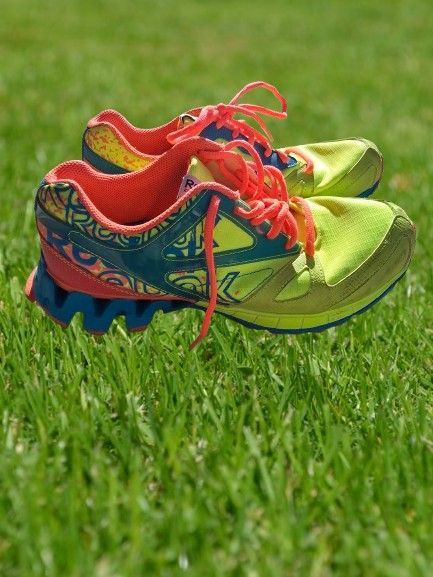 Reebox Zigtech Running Shoes Womens Size 7.5 Used In Good Condition