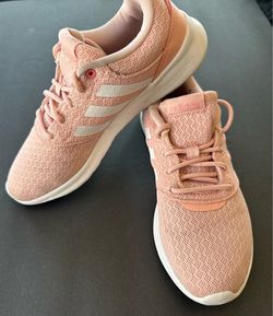 Adidas QT Racer 2.0 sneakers in the "Vapour Pink" colorway.