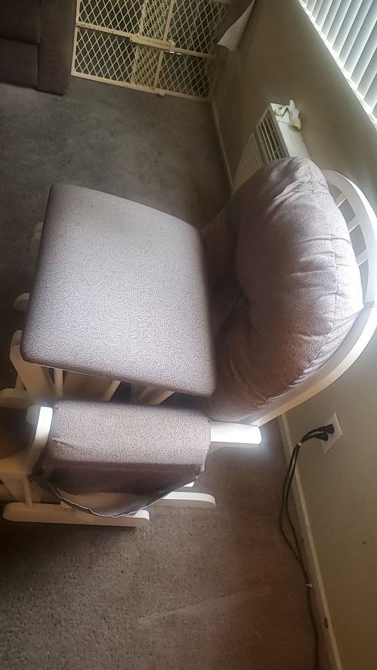 Feeding Rocking Chair