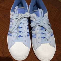 Shell Toe Adidas- Big  Kids 7 Women’s 8.5